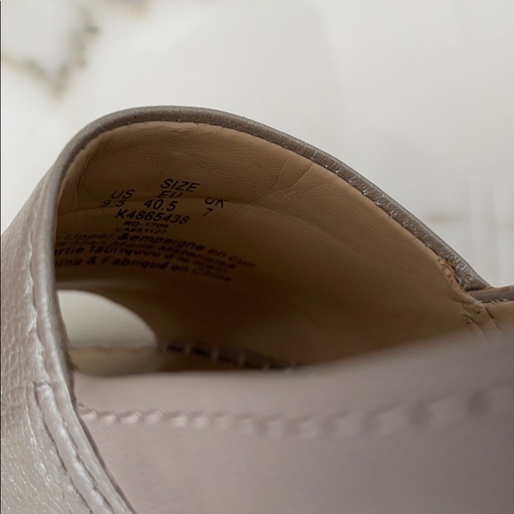 Price DROP ‼️ DKNY Espardille - Picture 6 of 7